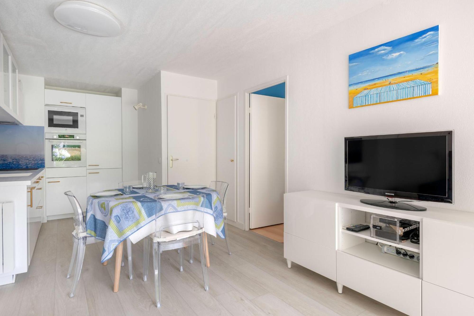 Appartement Dans Residence Avec Piscine Pour 6 Порнише Екстериор снимка
